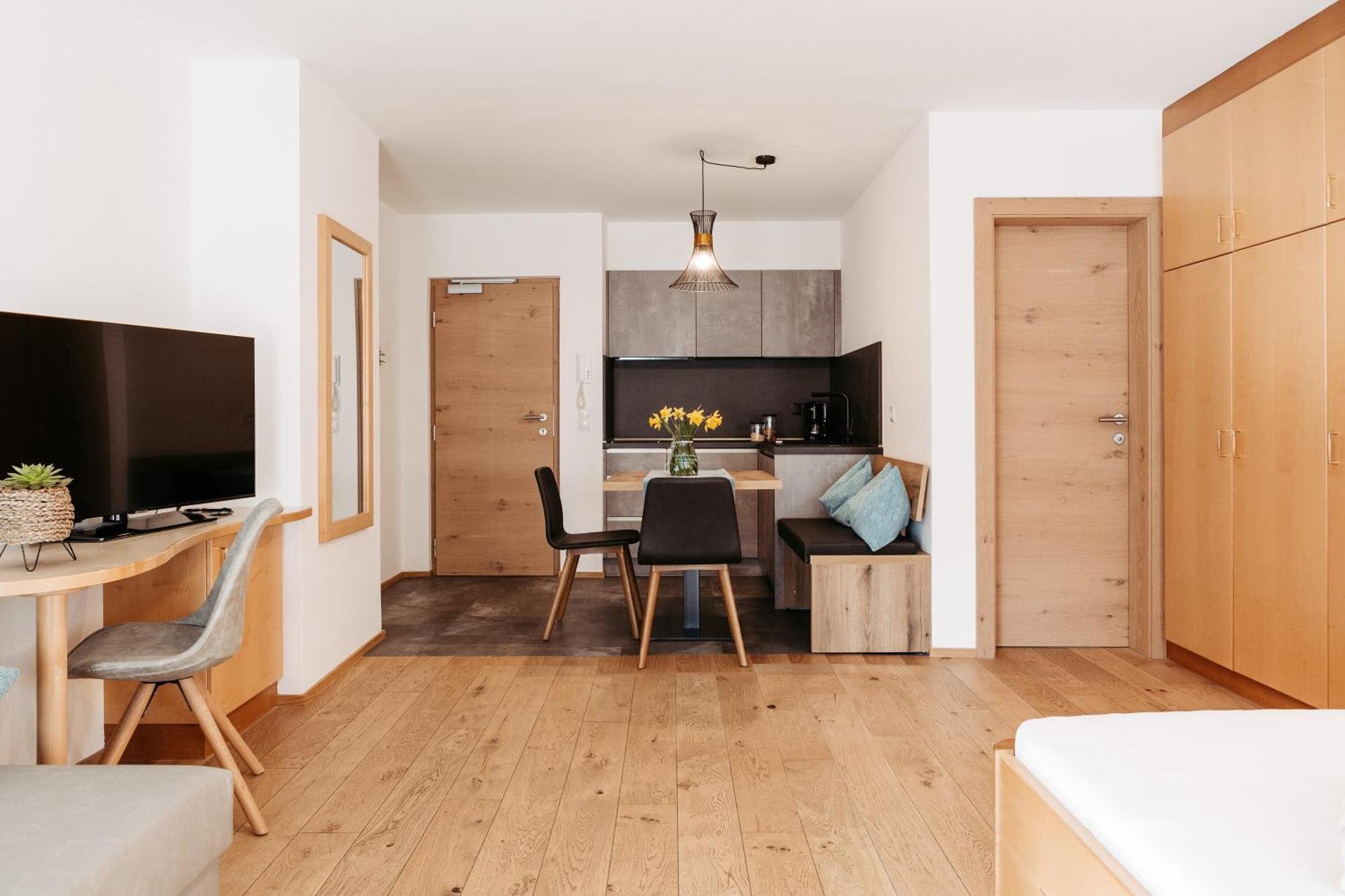 Hotel Apartm.&bb Ferienidylle Gstrein 2*